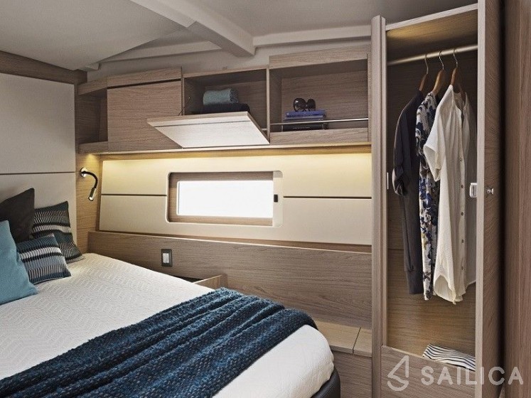 Oceanis 46.1 - Yacht Charter Sailica