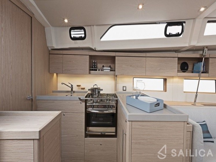 Oceanis 46.1 - Yacht Charter Sailica