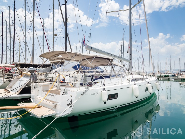Oceanis 51.1 - Yacht Charter Sailica