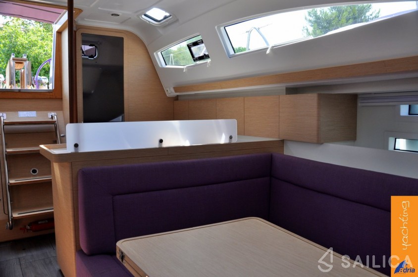Elan 40 Impression - Yacht Charter Sailica
