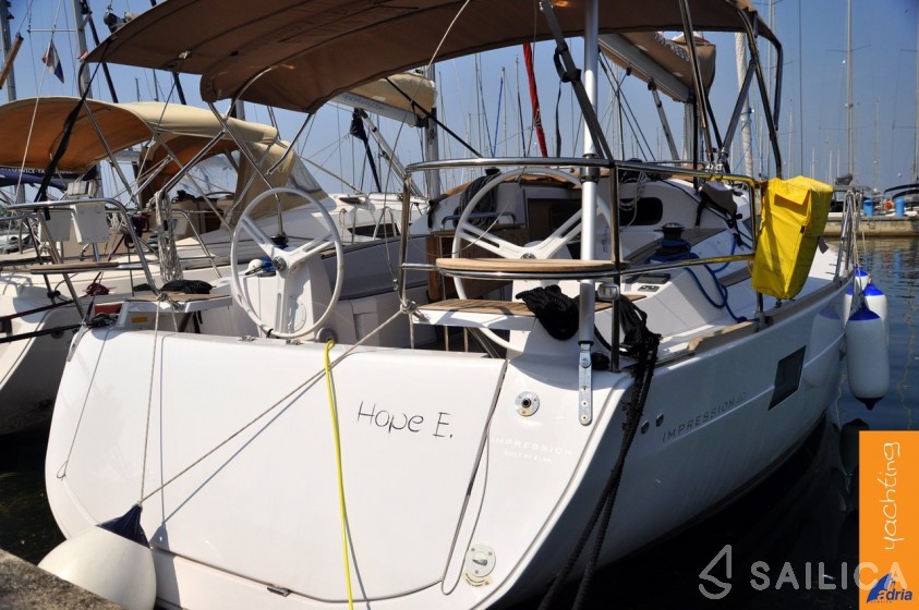 Elan 40 Impression - Yacht Charter Sailica