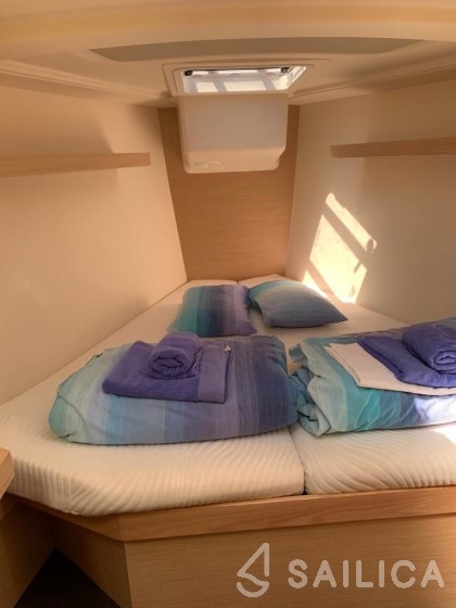 Hanse 418 - Yacht Charter Sailica