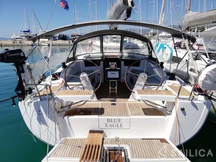 Hanse 418 - Yacht Charter Sailica