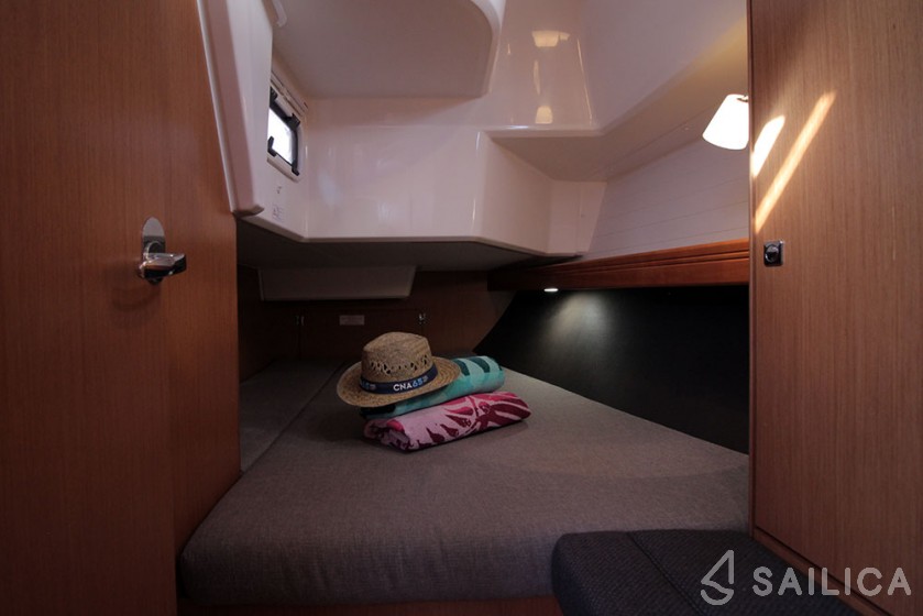 Bavaria 37 Cruiser - Yacht Charter Sailica