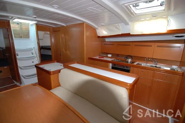 Cyclades 50.5 - Yacht Charter Sailica