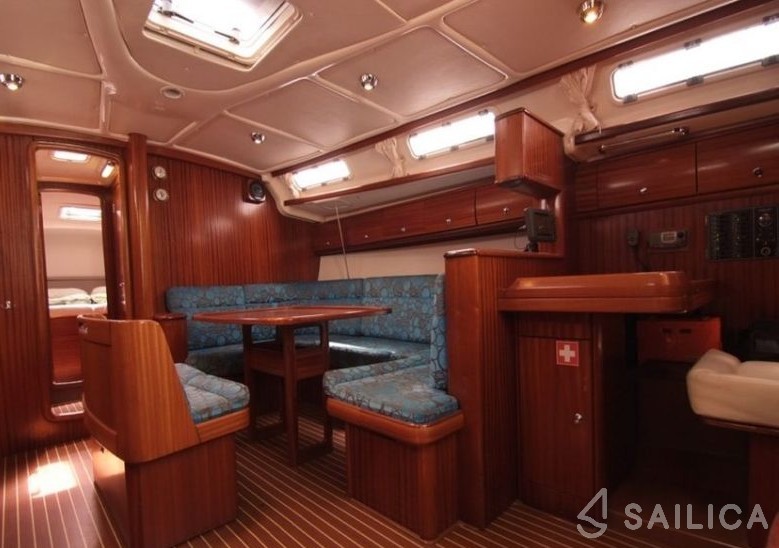 Bavaria 44 - Yacht Charter Sailica