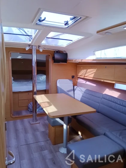 Dufour 382 GL - Yacht Charter Sailica