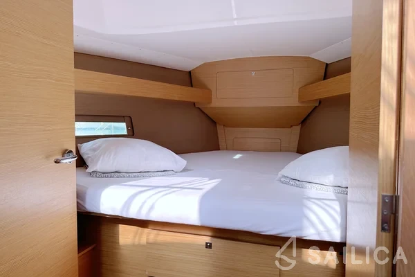 Dufour 382 GL - Yacht Charter Sailica