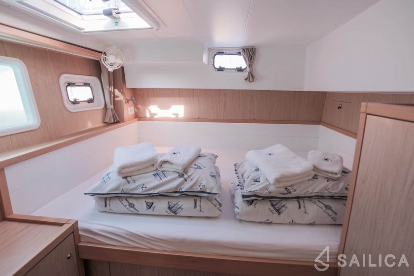 Lagoon 39 - Yacht Charter Sailica