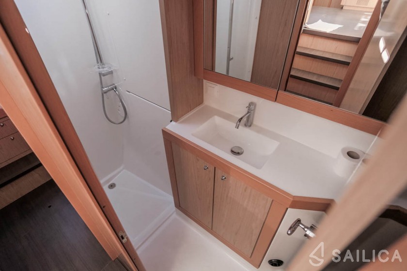 Lagoon 39 - Yacht Charter Sailica