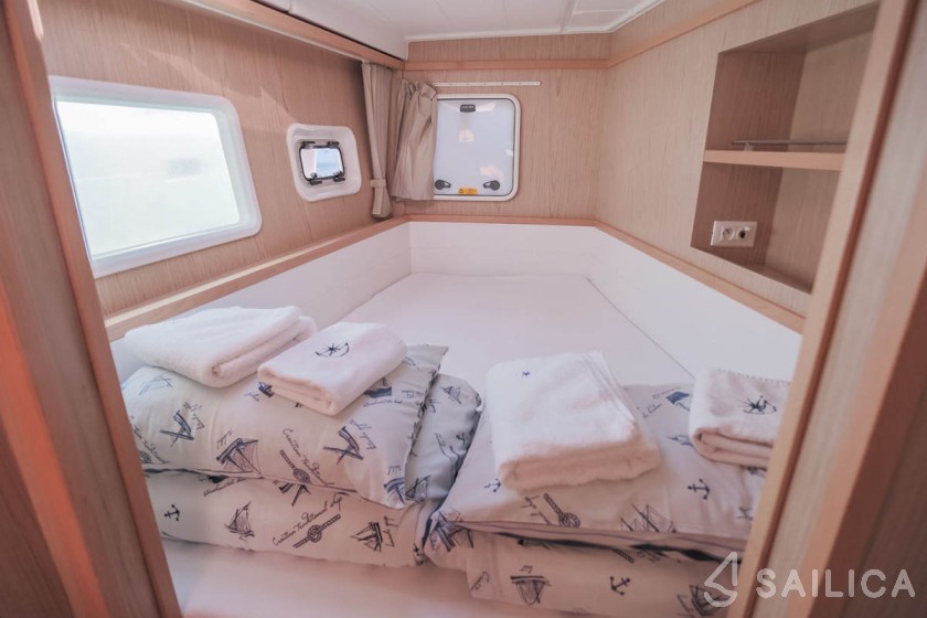 Lagoon 39 - Yacht Charter Sailica