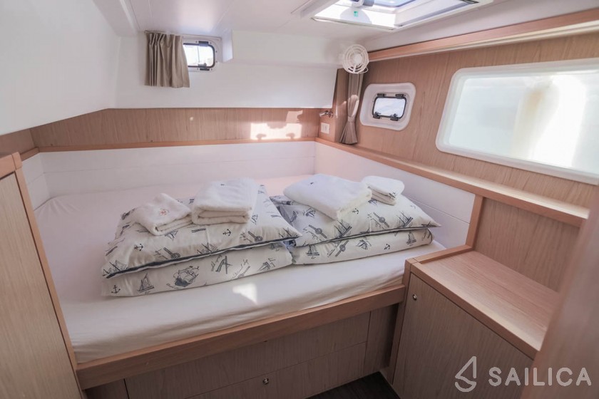 Lagoon 39 - Yacht Charter Sailica