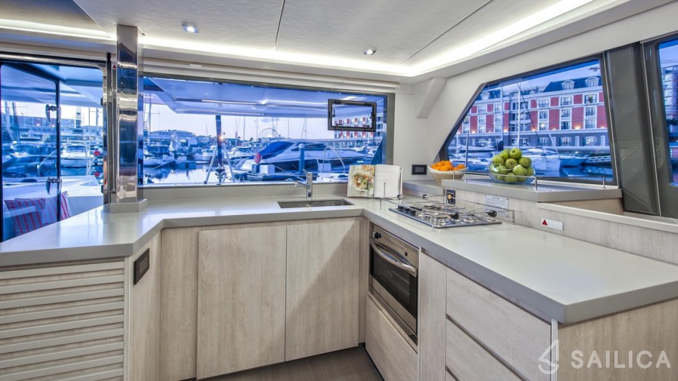 Leopard 45 - Yacht Charter Sailica