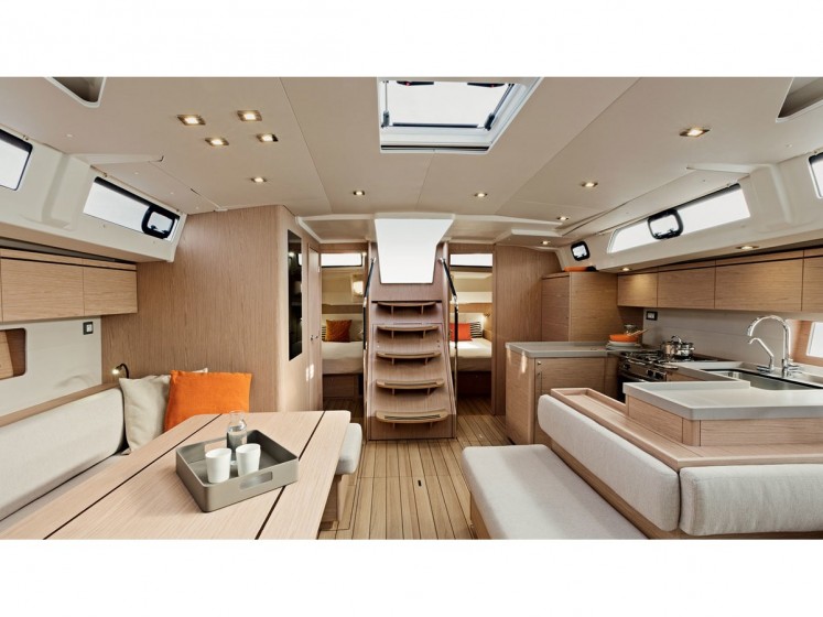 Oceanis 51.1 - Yacht Charter Sailica