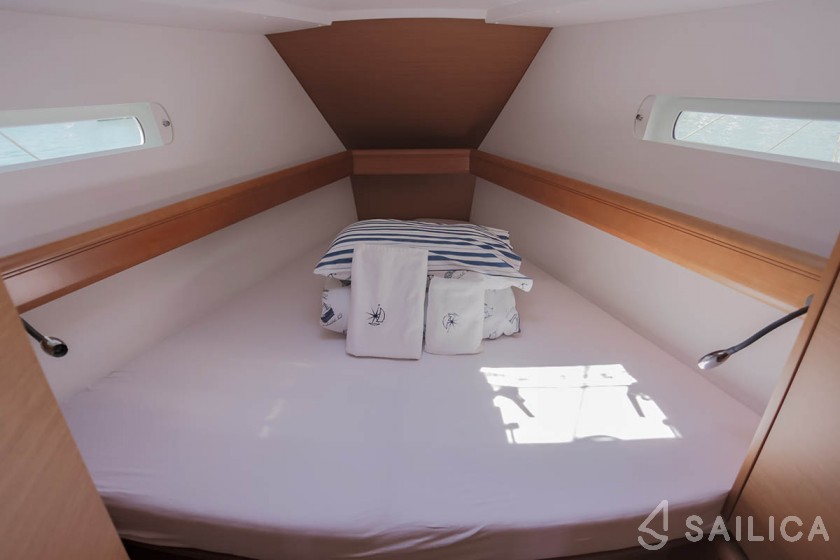 Sun Odyssey 449 - Yacht Charter Sailica