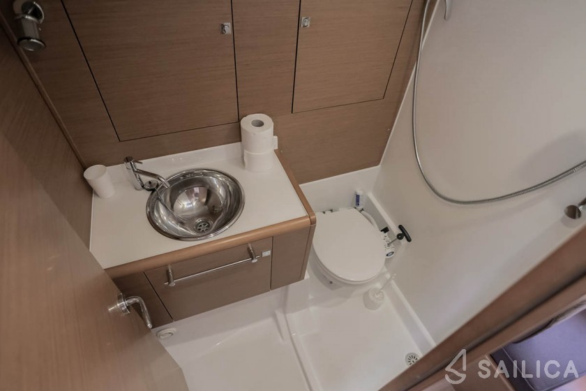 Sun Odyssey 449 - Yacht Charter Sailica