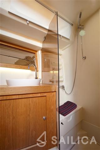 Hanse 415 - Yacht Charter Sailica