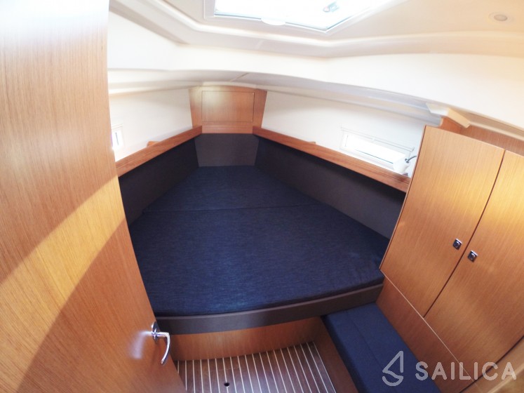 Bavaria 37 Cruiser - Yacht Charter Sailica