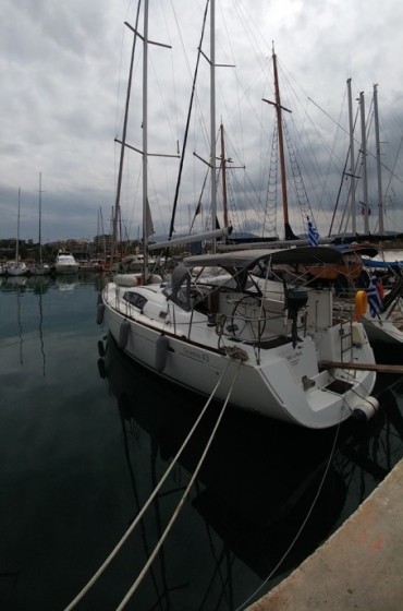 Oceanis 43 - Yacht Charter Sailica