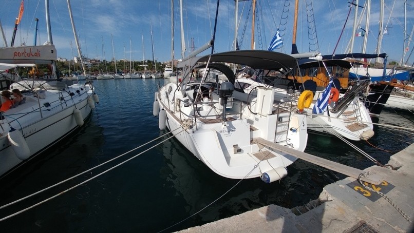 Oceanis 43 - Yacht Charter Sailica