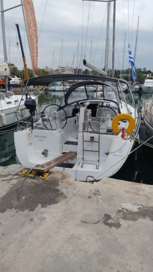 Oceanis 43 - Yacht Charter Sailica