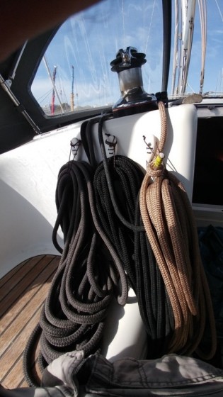Oceanis 43 - Yacht Charter Sailica