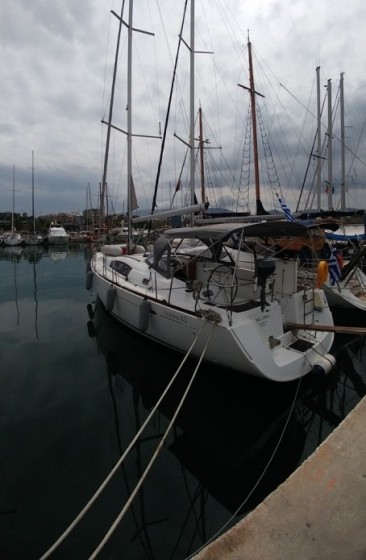 Oceanis 43 - Yacht Charter Sailica