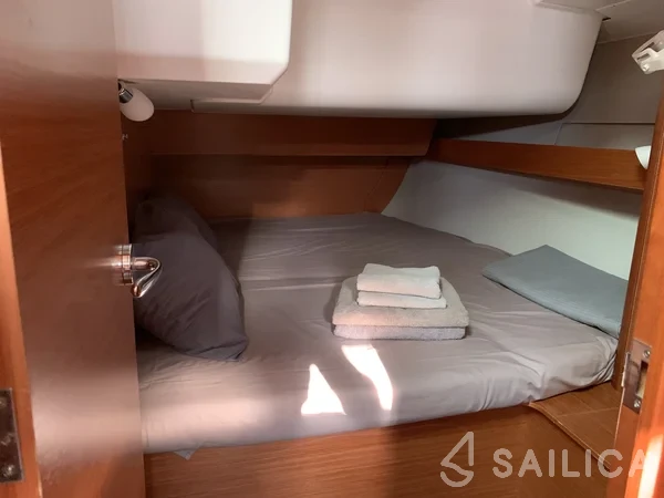 Dufour 460 GL - Yacht Charter Sailica