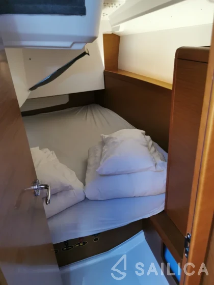 Sun Odyssey 349 - Yacht Charter Sailica