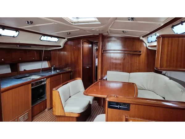 Bavaria 44 - Yacht Charter Sailica