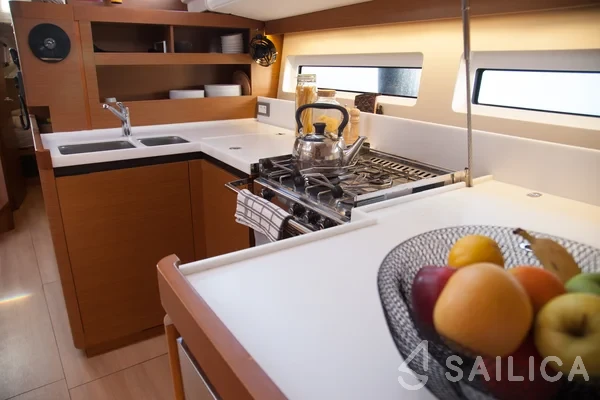 Sun Odyssey 490 - Yacht Charter Sailica