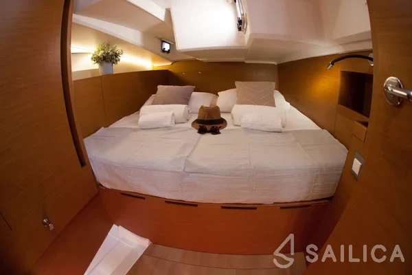 Sun Odyssey 490 - Yacht Charter Sailica