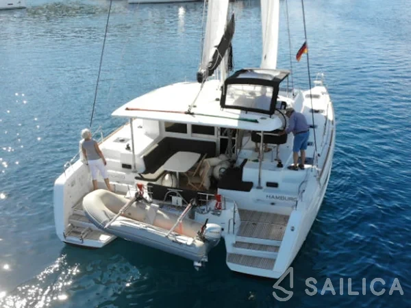 Lagoon 40 - Yacht Charter Sailica