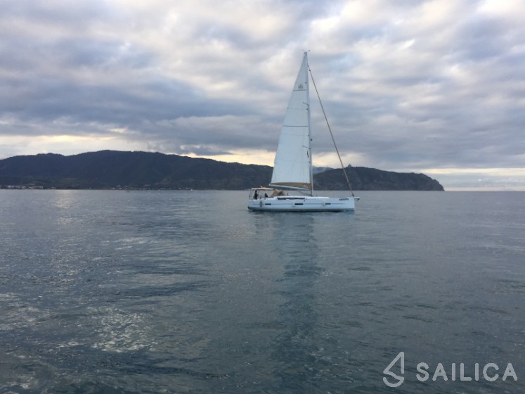 Dufour 460 GL - Yacht Charter Sailica