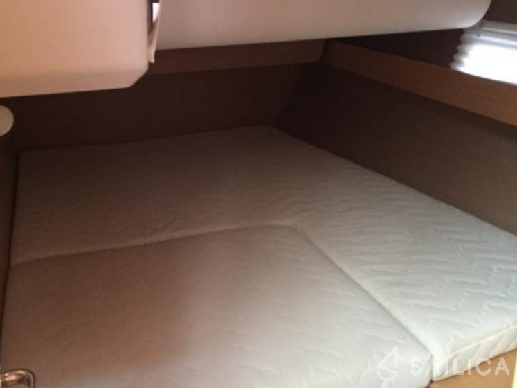 Dufour 460 GL - Yacht Charter Sailica