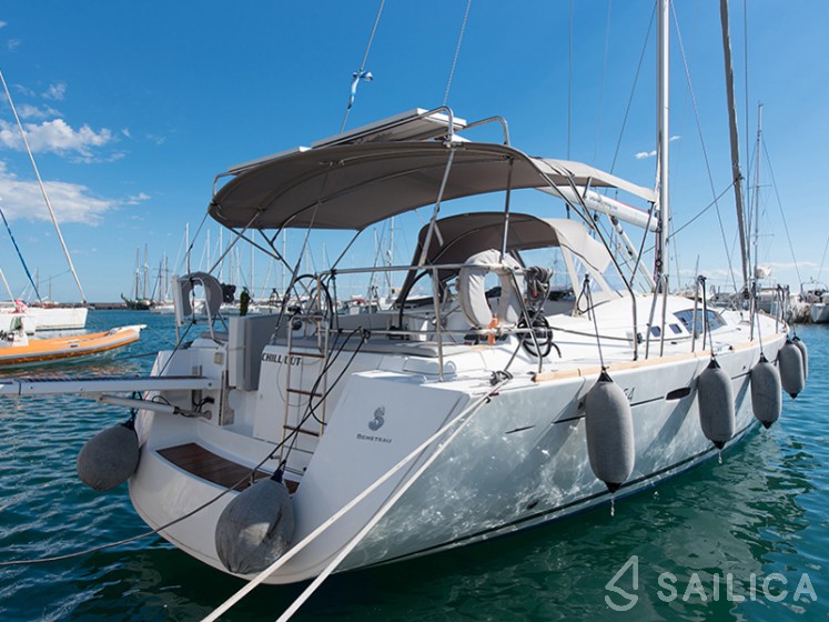 Lagoon 42 - Yacht Charter Sailica