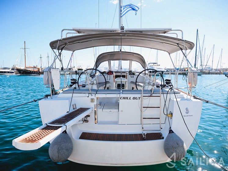 Lagoon 42 - Yacht Charter Sailica