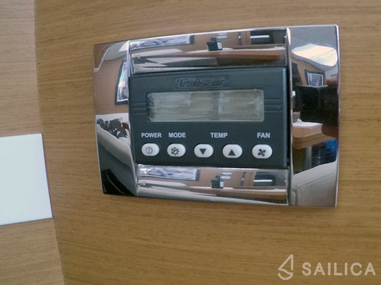 Jeanneau 57 - Yacht Charter Sailica