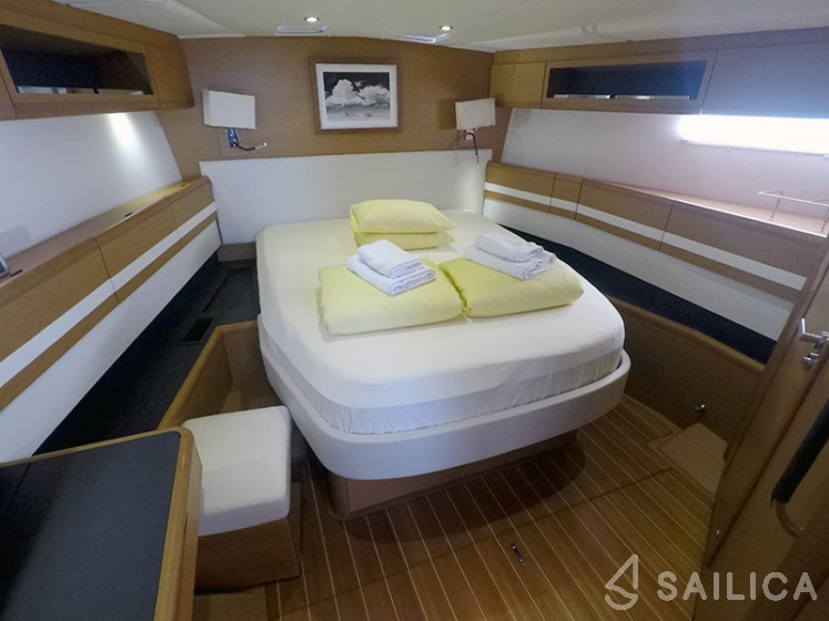 Jeanneau 57 - Yacht Charter Sailica