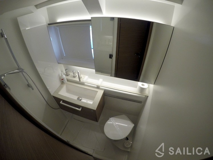 Lagoon 50 - Yacht Charter Sailica
