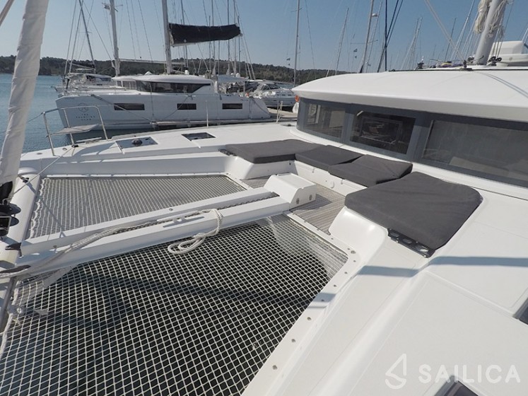 Lagoon 50 - Yacht Charter Sailica