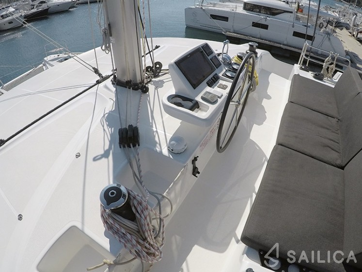 Lagoon 50 - Yacht Charter Sailica