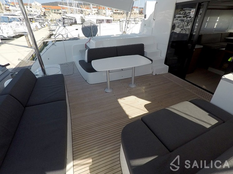 Lagoon 50 - Yacht Charter Sailica