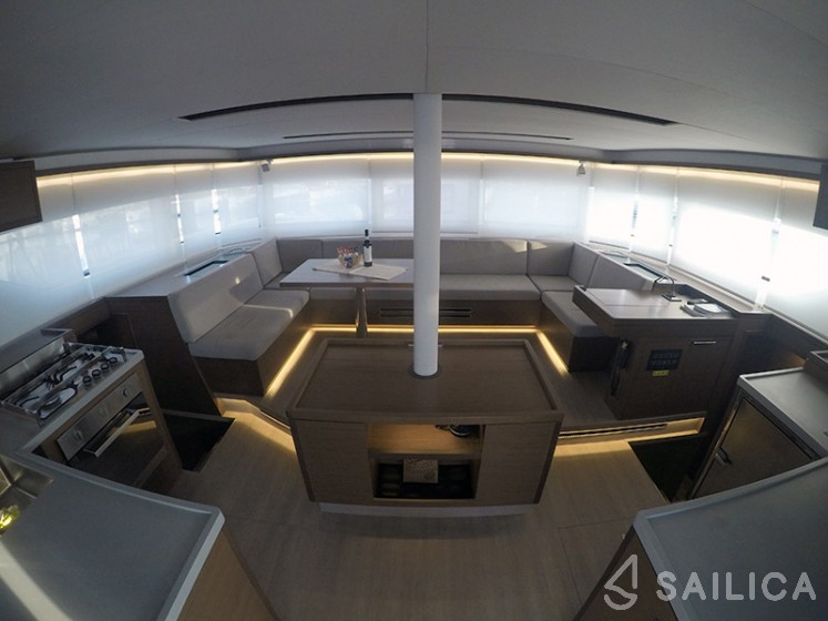 Lagoon 50 - Yacht Charter Sailica
