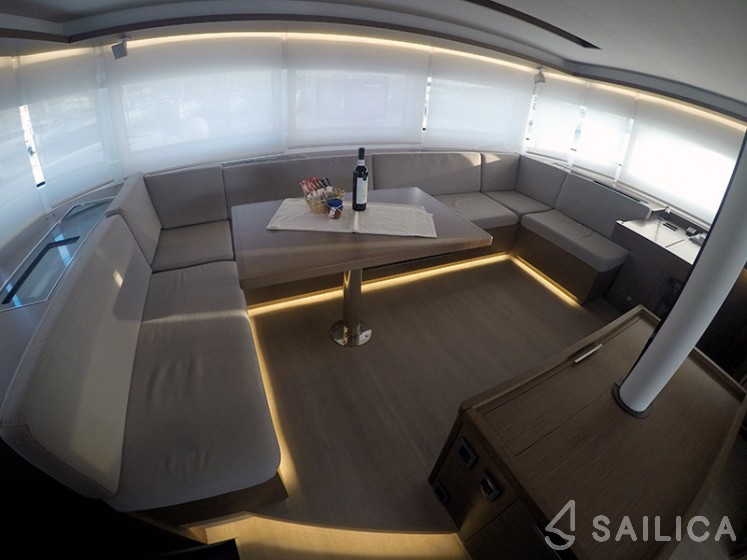 Lagoon 50 - Yacht Charter Sailica