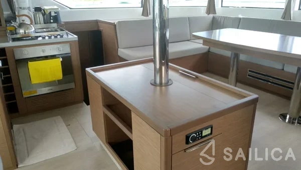Lagoon 50 - Yacht Charter Sailica