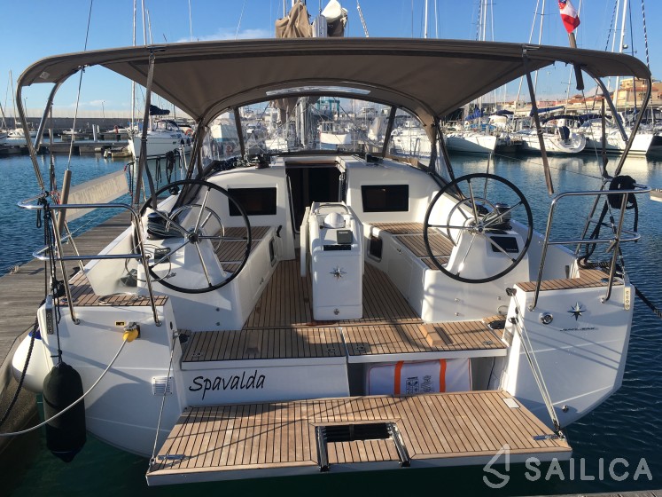 Sun Odyssey 410 - Yacht Charter Sailica