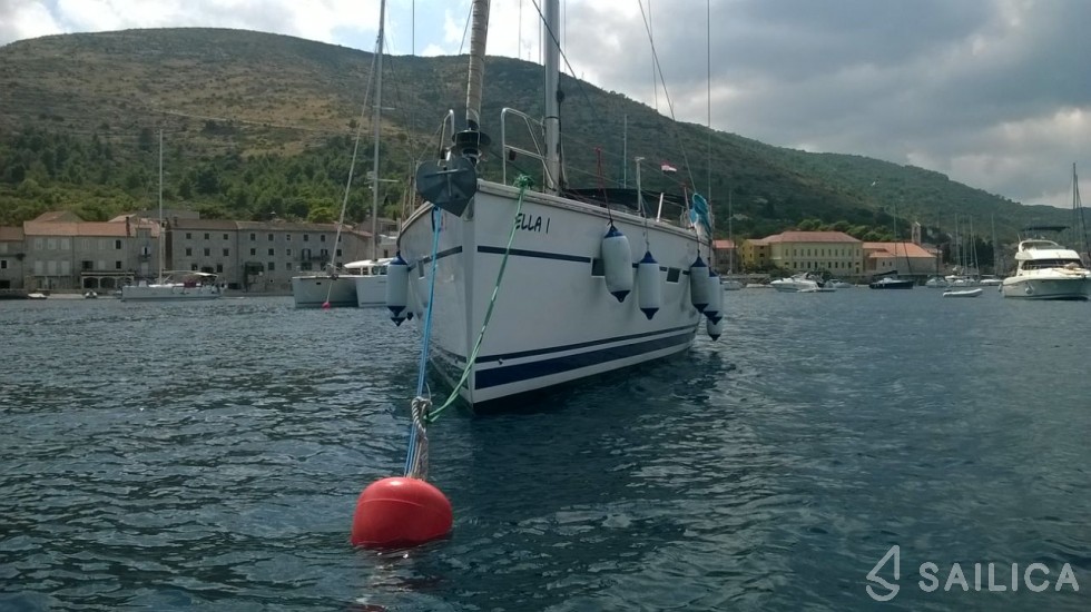 D&D Kufner 54 - Yacht Charter Sailica