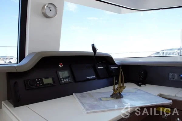 Bali 4.3 - Yacht Charter Sailica
