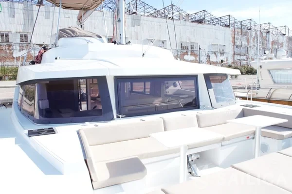 Bali 4.3 - Yacht Charter Sailica